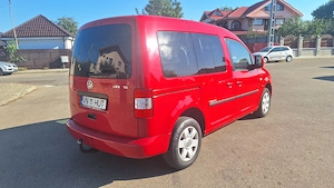 VW Caddy 1.6 benzina 102 cp 2010  - imagine 4