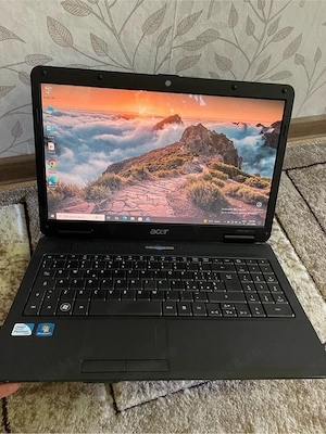 Laptop Acer Intel Pentium model Aspire 5734Z