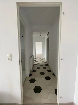 Vând urgent  apartament strBotizului nr55 - imagine 2