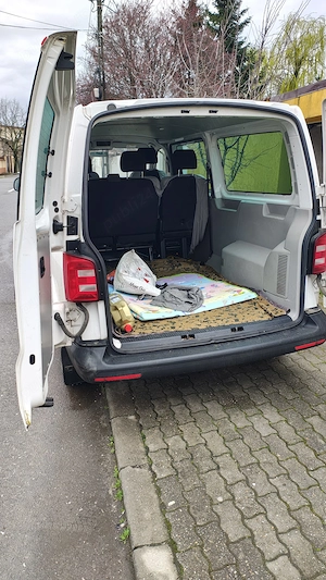 Volkswagen T6 Kombi Long   2.0 TDI   102 CP   Euro 6   102.000 km   Primul proprietar - imagine 6