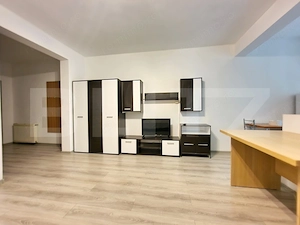 Apartament cu 1 cameră de închiriat Parcare interioară - imagine 10