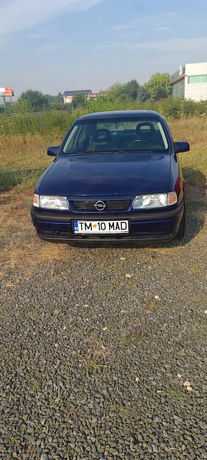 Vand Opel Vectra A pentru pasionati