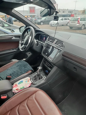 Volskwagen Tiguan 2021 - imagine 4