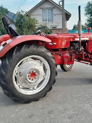 Tractor international  - imagine 3