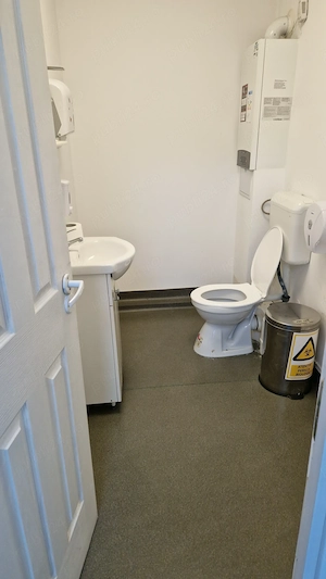 Spatiu comercial ultracentral Codlea - imagine 7