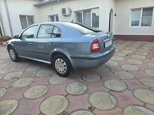Skoda Octavia Tour 2. Provenienta Porsche RO 2010. Exemplara la numai 109000km! 16 M.P.I  105Cp - imagine 9