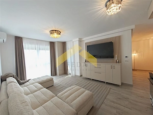 Apartament 3 camere de lux de vanzare in Adora Park