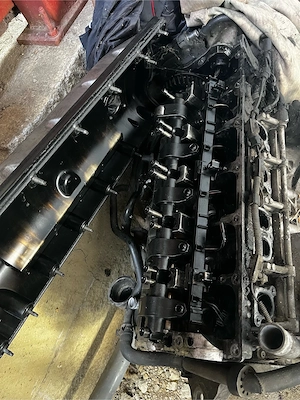 Motor vw transporter t5 2.5 tdi 131 cai - imagine 3