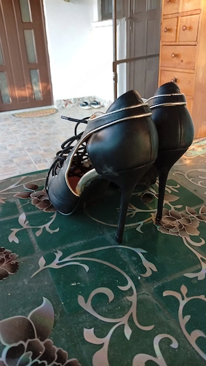pantofi stil sandale 
