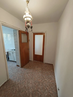 Proprietar vand apartament 3 camere la 7 minute de metrou, Emil Racovita, Piata Straduintei, liber - imagine 4