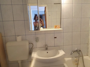Proprietar vand apartament 3 camere la 7 minute de metrou, Emil Racovita, Piata Straduintei, liber - imagine 9