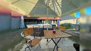 Casă rustică cu piscină,teren generos și potențial excelent în Târnova - imagine 6