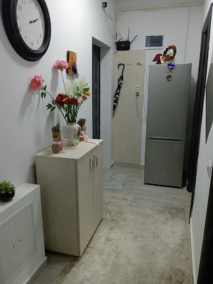 Închiriez garsonieră decomandată complet utilată - imagine 2