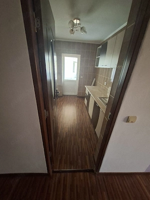 vand apartament Zimnicea 3 camere complet mobilat si utilat - imagine 8