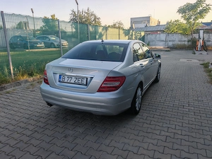 Mercedes C Class 1.8 - imagine 4