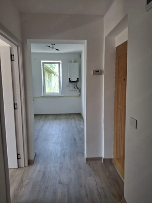 Vand apartament cu 2 camere decomandate. - imagine 6