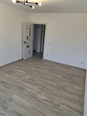 Vand apartament cu 2 camere decomandate. - imagine 9