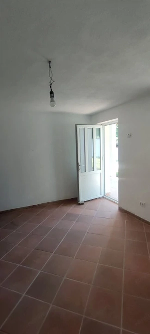 Casă spațioasă – Micești, Argeș, teren generos 2.500 mp, COMISION 0% - imagine 13