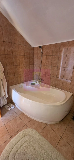 Vila cu 4 camere de vanzare in Busteni - imagine 13