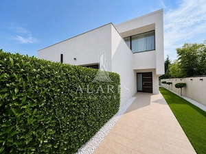Casa individuala cu 4 camere, piscina, in Dumbravita - imagine 2