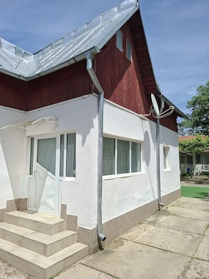 Casa in Cocorastii Caplii, jud Prahova, la 5 km de Campina