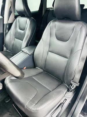 Volvo XC60 - imagine 12