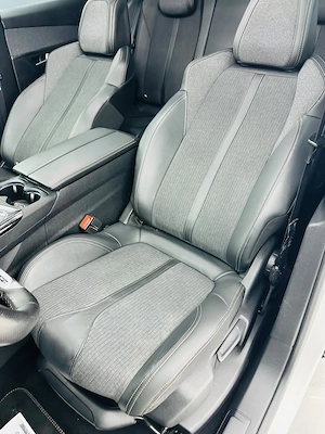 Peugeot 3008 - imagine 19