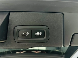 Volvo XC60 - imagine 19