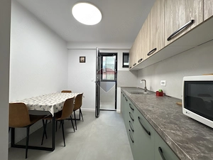 Apartament cu 3 camere de închiriat în zona Tomis Nord/Boema - imagine 7