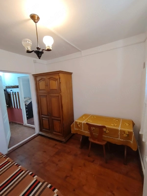 Ofer spre inchiriere apartamtent cu 2 camere in zona centrala - imagine 4