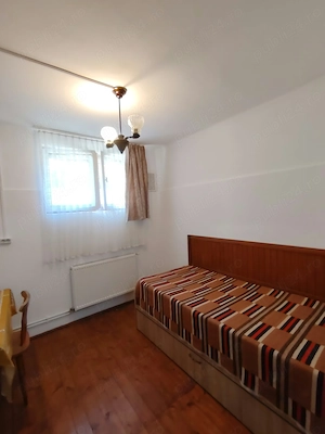 Ofer spre inchiriere apartamtent cu 2 camere in zona centrala - imagine 3