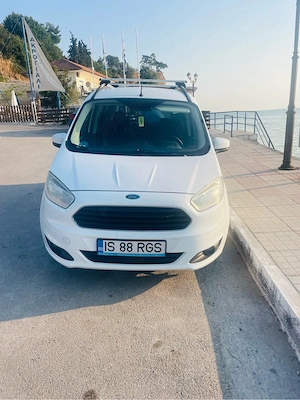 Ford Tourneo Courier 1.6 TDCI - imagine 4