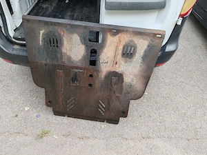 Scut motor metalic Toyota Avensis T25 