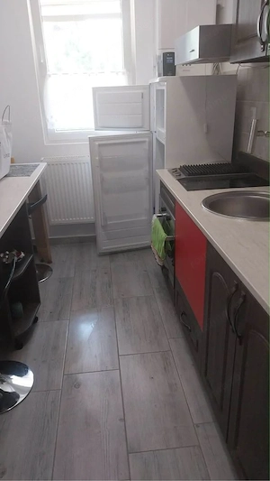 Inchiriez garsoniera in Militari Residence - imagine 3