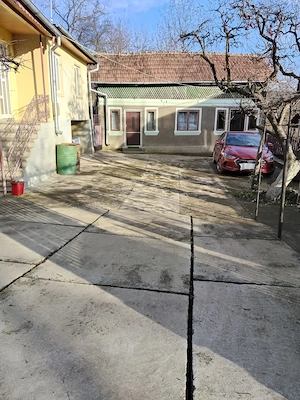 Casă de vânzare ,com Bezdead sat Măgura (Tunari) Jud Dâmbovița  - imagine 2