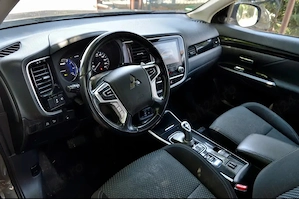 Mitsubishi outlander plaghin hibrid  - imagine 3