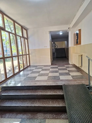 Apartament cu o camera| Aproape de centru| Etaj bun| Locuibil imediat| - imagine 2