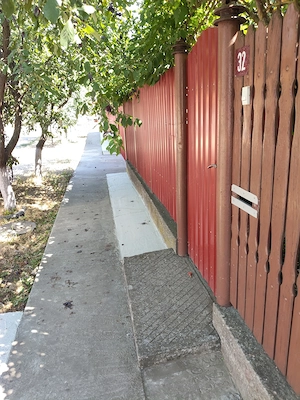 Vând casă în biharia 