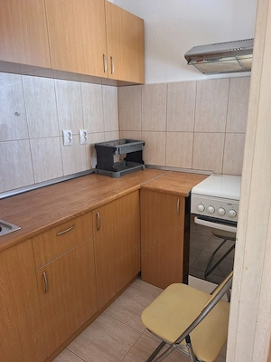 Apartament cu o camera| Aproape de centru| Etaj bun| Locuibil imediat| - imagine 9