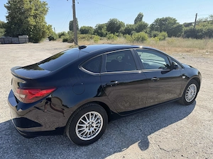 Opel Astra J Sedan  - imagine 5