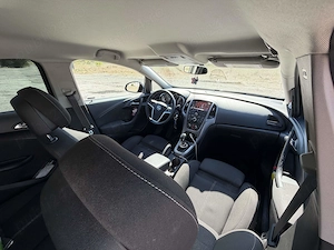 Opel Astra J Sedan  - imagine 8