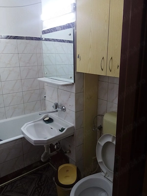 Ofer spre inchiriere apartament doua camere zona piata aurora - imagine 9