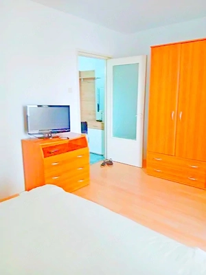 Zona Calea Girocului - Apartament cu 1 cameră, Centrală Proprie - imagine 8