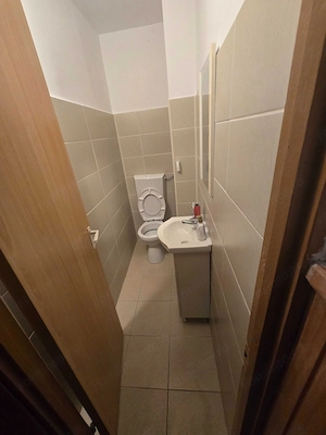 3 camere | semidecomandat | etaj 2 | 2 băi | centrală | bloc anvelopat | renovat recent - imagine 4