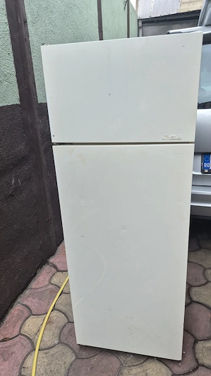 Frigider cu congelator