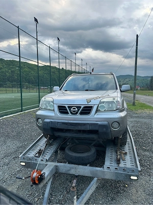 Dezmembrez Nissan X-trail 2.2 - imagine 2