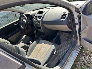 Dezmembrez Renault Megane 2 1.9dci si 14 16v