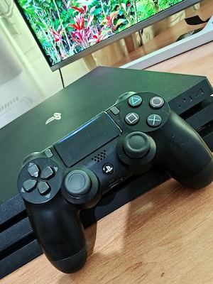 PlayStation 4 Pro - imagine 2