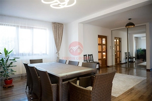 Casa Extraordinara  #238;n Lazu. Spatiu, Calitate  #537;i Confort la Superlativ - imagine 12