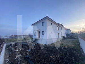 Casa 4 camere de vanzare 117 mpu teren liber 230mp Sibiu in Sura Mica - imagine 6